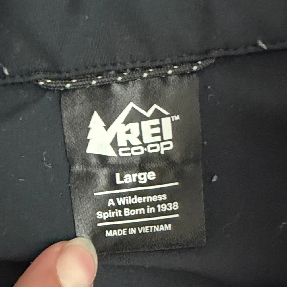 REI Men's Black Casual Button Down Shirt - Picture 2 of 4